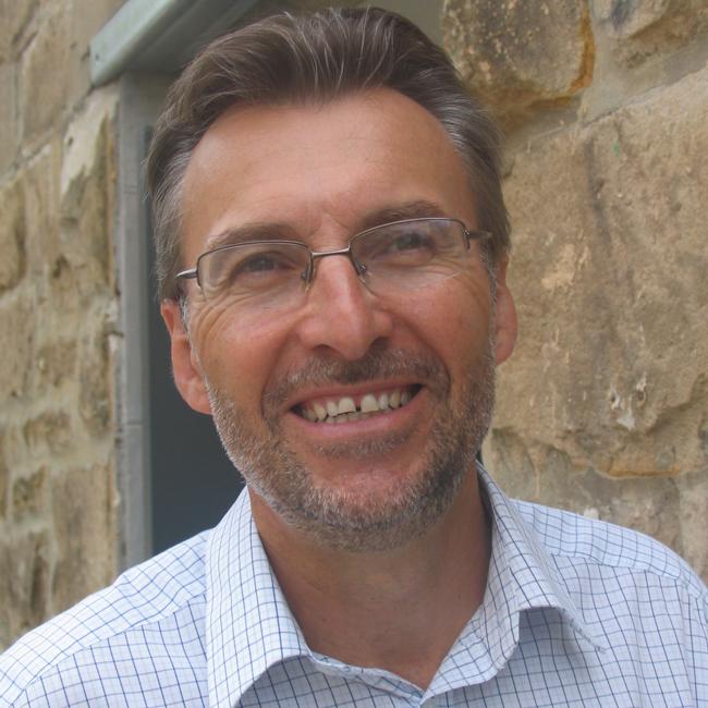 Simon Cooper_portrai pic_3574